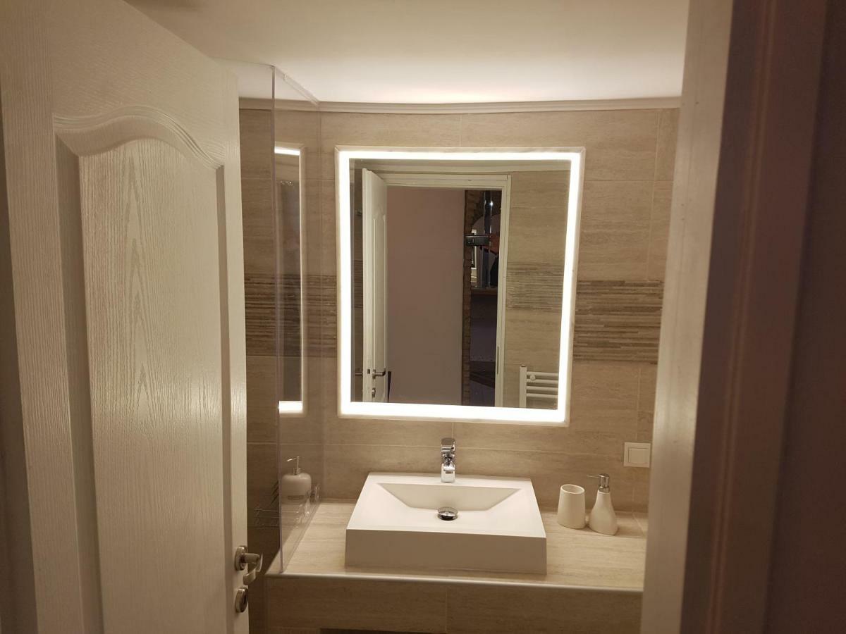 JOHN BEAUTY 50m2, METRO&ACROPOLIS 5' Atenas Exterior foto